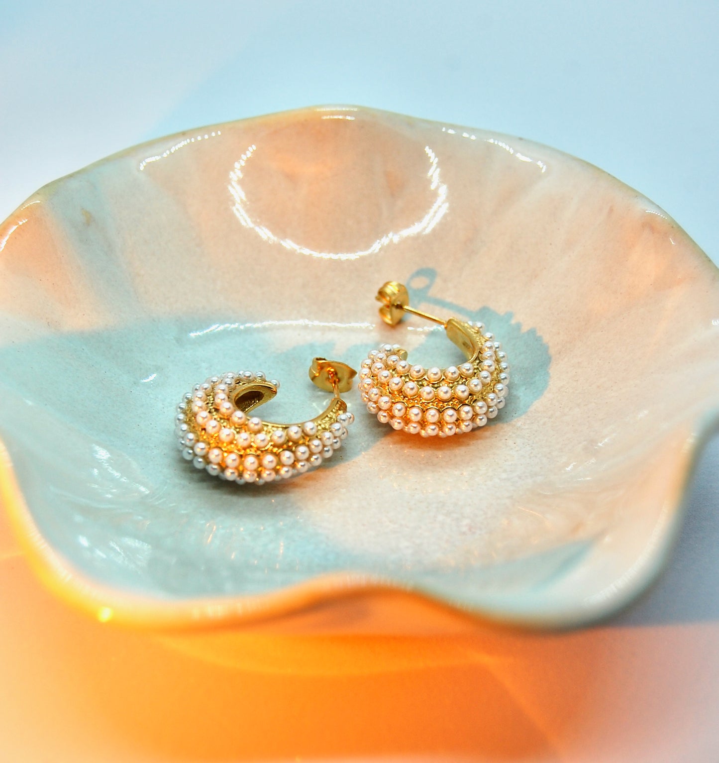 Pearly Curve Earrings