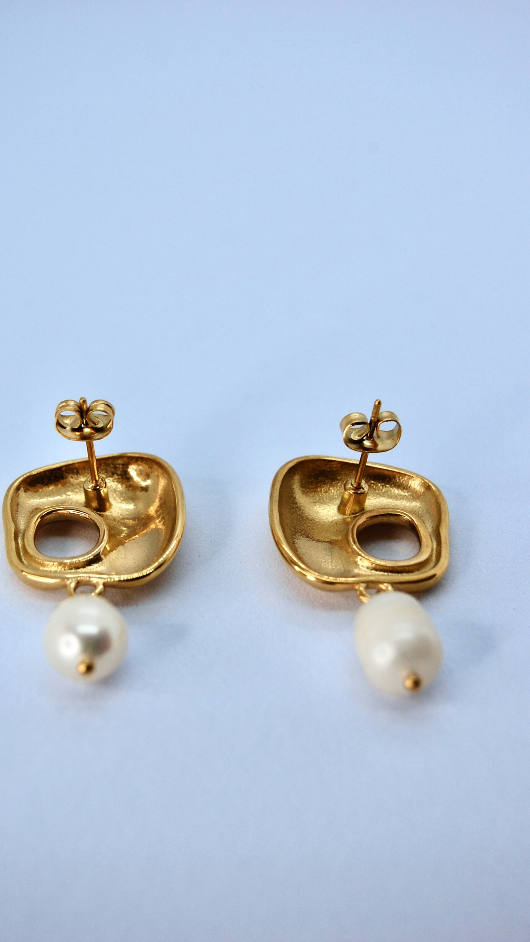 Verona Pearl Earrings